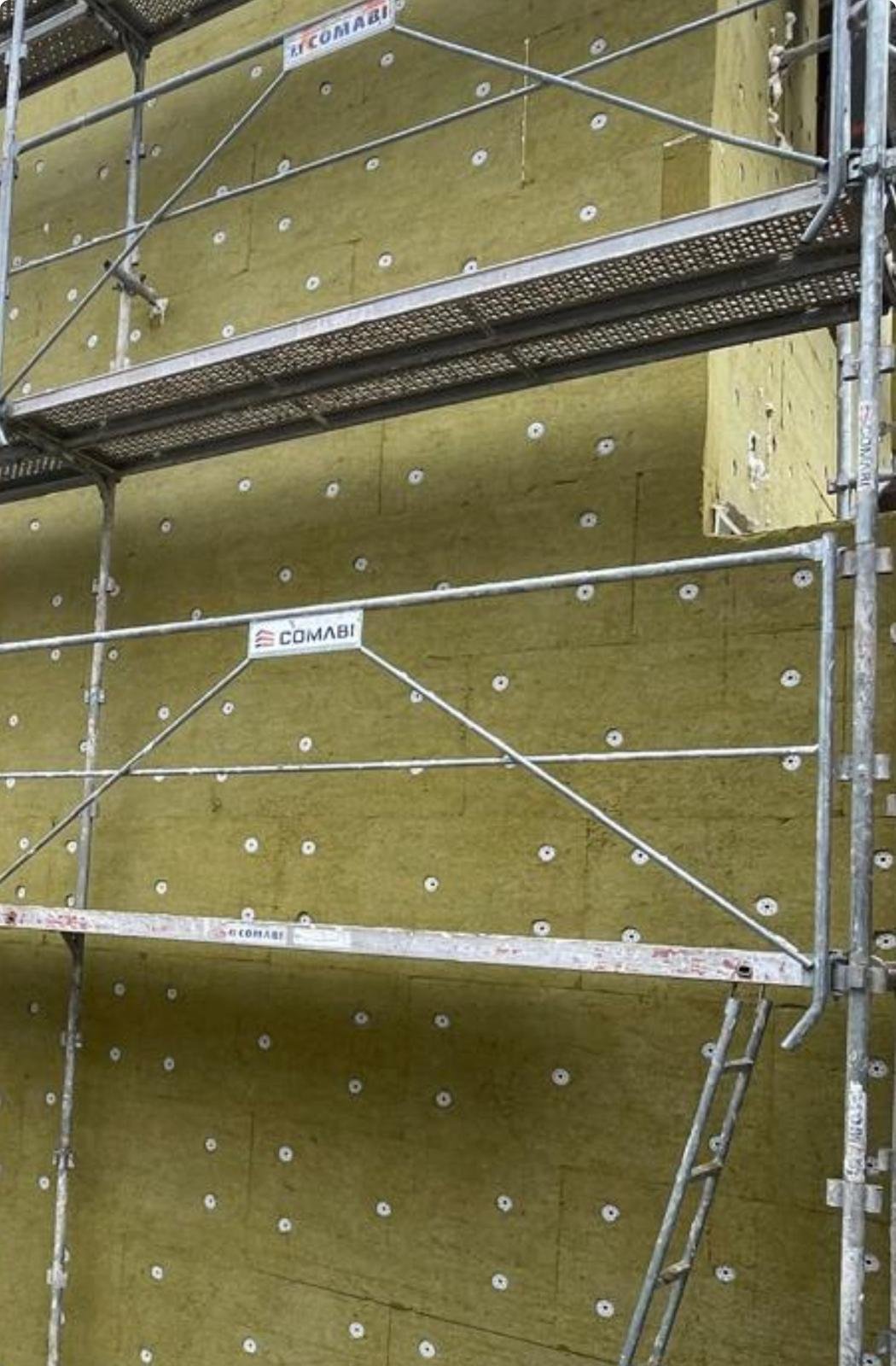 Isolation des murs par l'extérieur, en laine de roche